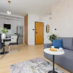 Lejlighed Srodmiescie Bonifraterska By Renters Warszawa