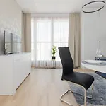 Srodmiescie Bonifraterska By Renters Warszawa