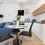 Srodmiescie Bonifraterska By Renters Lejlighed
