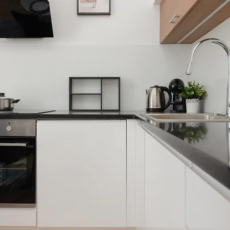 Srodmiescie Bonifraterska By Renters Apartment *