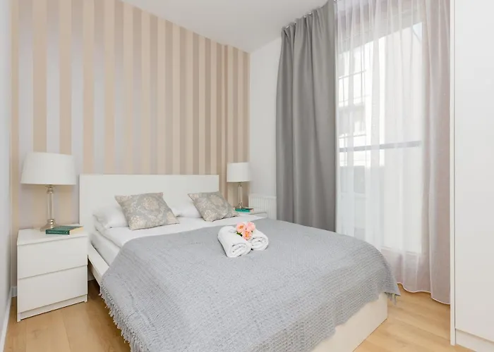 Srodmiescie Bonifraterska By Renters Apartment