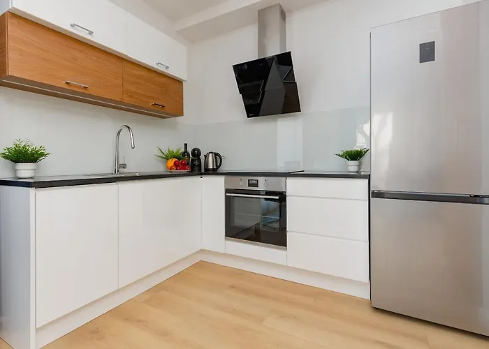 Apartment Srodmiescie Bonifraterska By Renters Warsaw