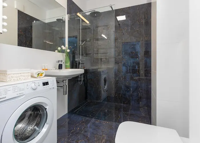 Srodmiescie Bonifraterska By Renters Apartment