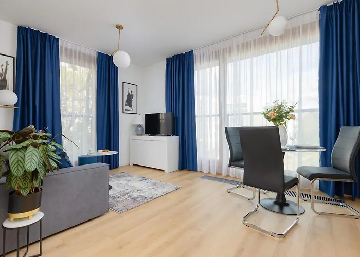 Apartment Srodmiescie Bonifraterska By Renters Warsaw