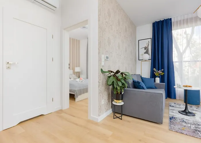 Srodmiescie Bonifraterska By Renters Apartment Warsaw