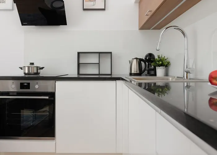 Srodmiescie Bonifraterska By Renters Apartment *