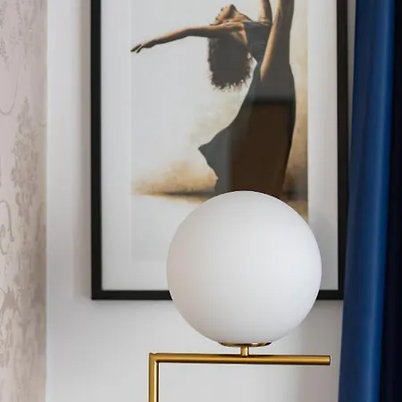 Srodmiescie Bonifraterska By Renters Lägenhet