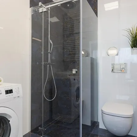 Srodmiescie Bonifraterska By Renters * Warszawa