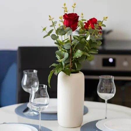 Srodmiescie Bonifraterska By Renters * Warszawa